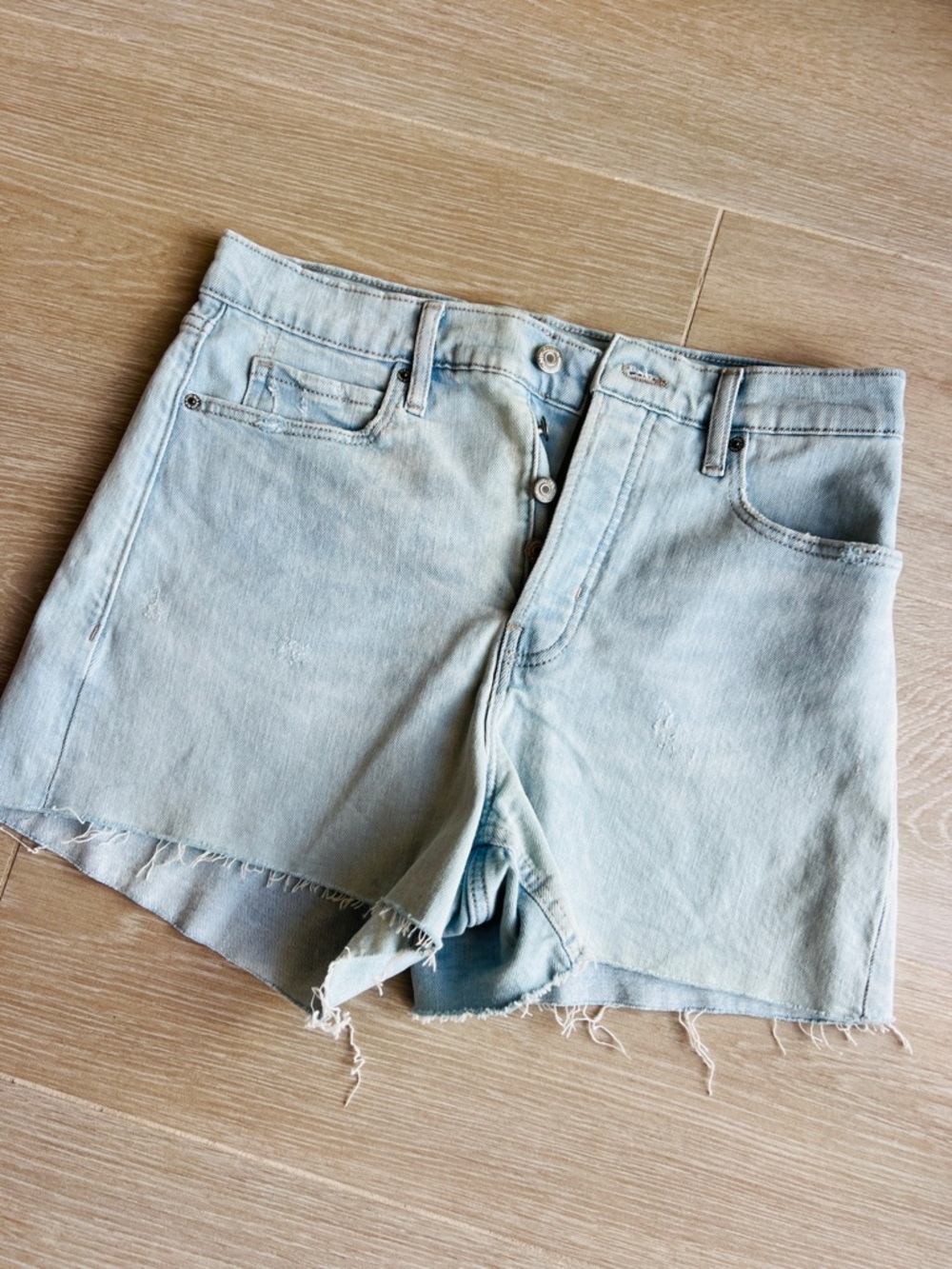 Old Navy Light Wash Distressed Denim Shorts